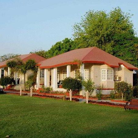 Tiger Den Resort Khilchīpur Екстериор снимка