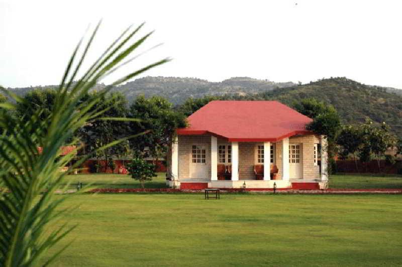 Tiger Den Resort Khilchīpur Екстериор снимка
